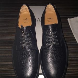 Men’s shoes